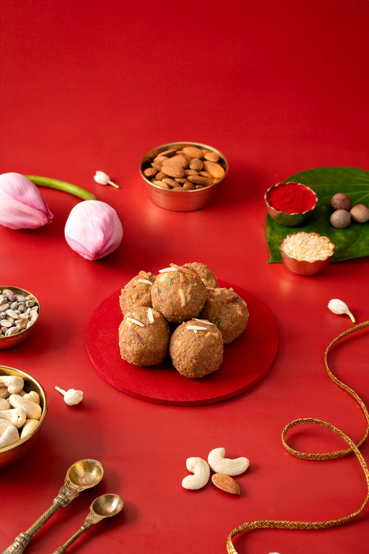Gond Atta Ladoo